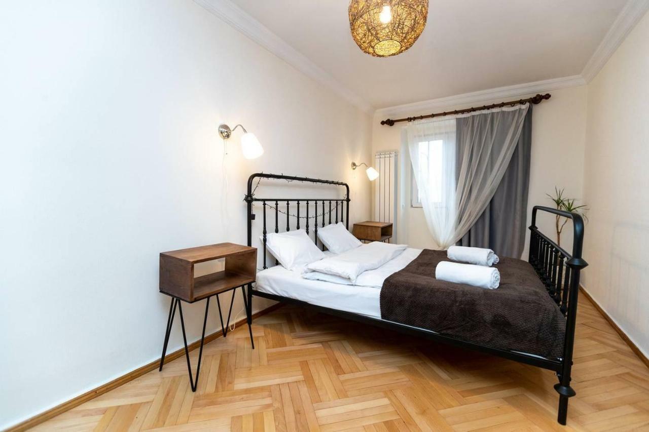 Wehost Cosy Apartment Tbilisi Exterior photo
